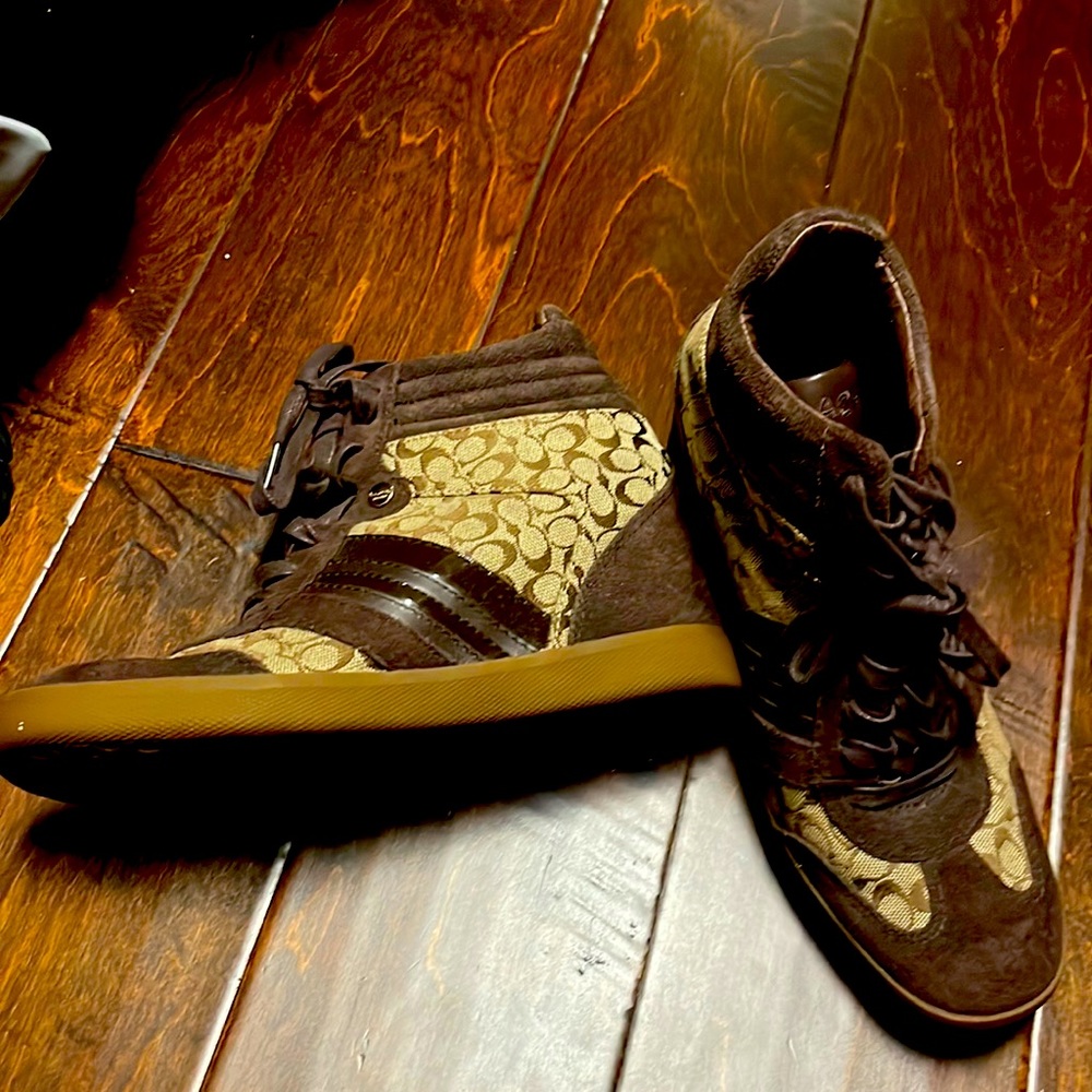 Coach Alara Booties 8M EUC MAKE AN OFFER!!!